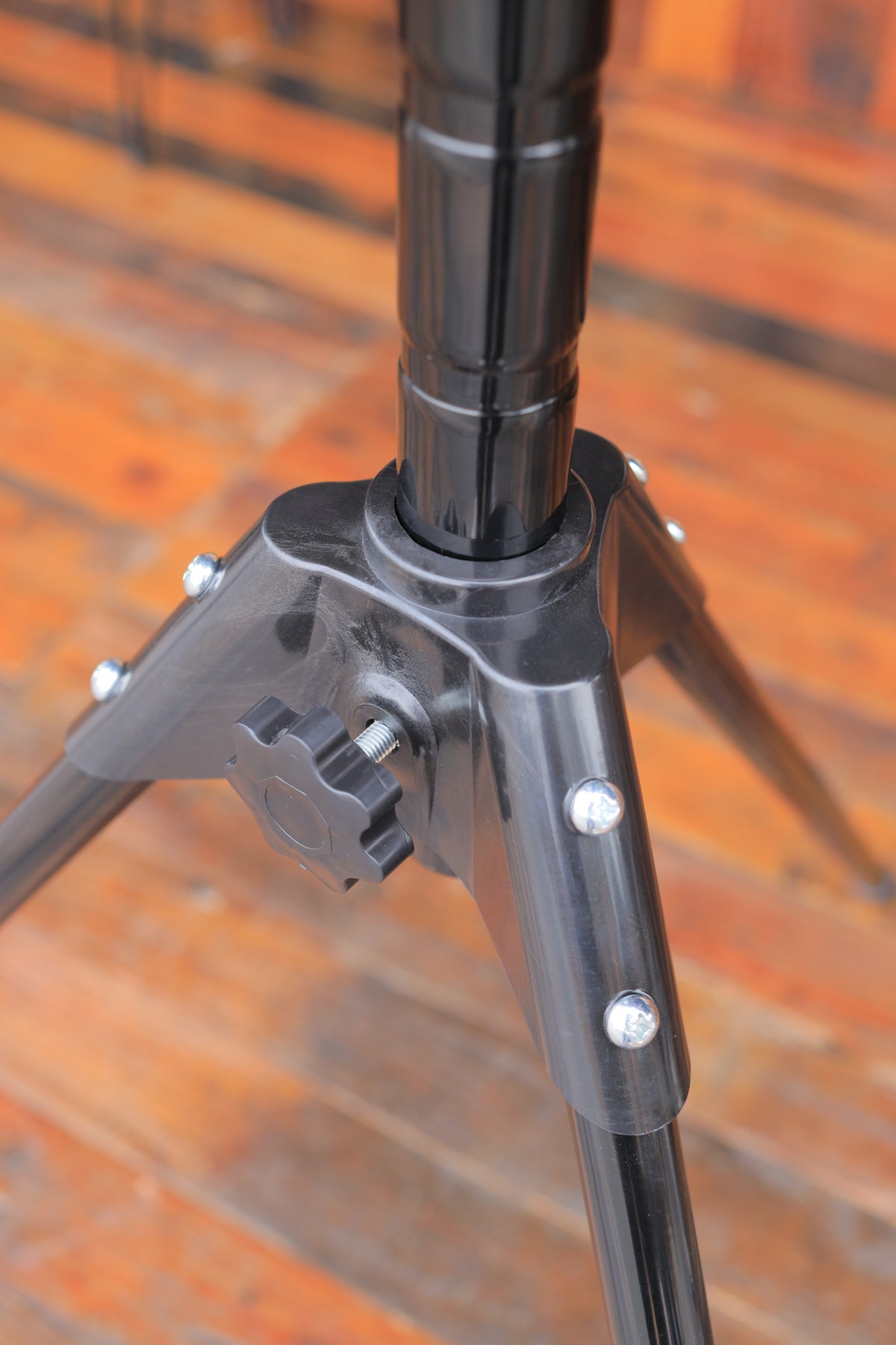 Meneva BLDC 18"                                                              Tripod Fan